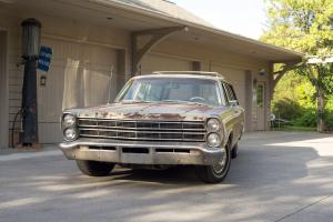 Ford Country Squire Station Wagon 428 1967 года 
